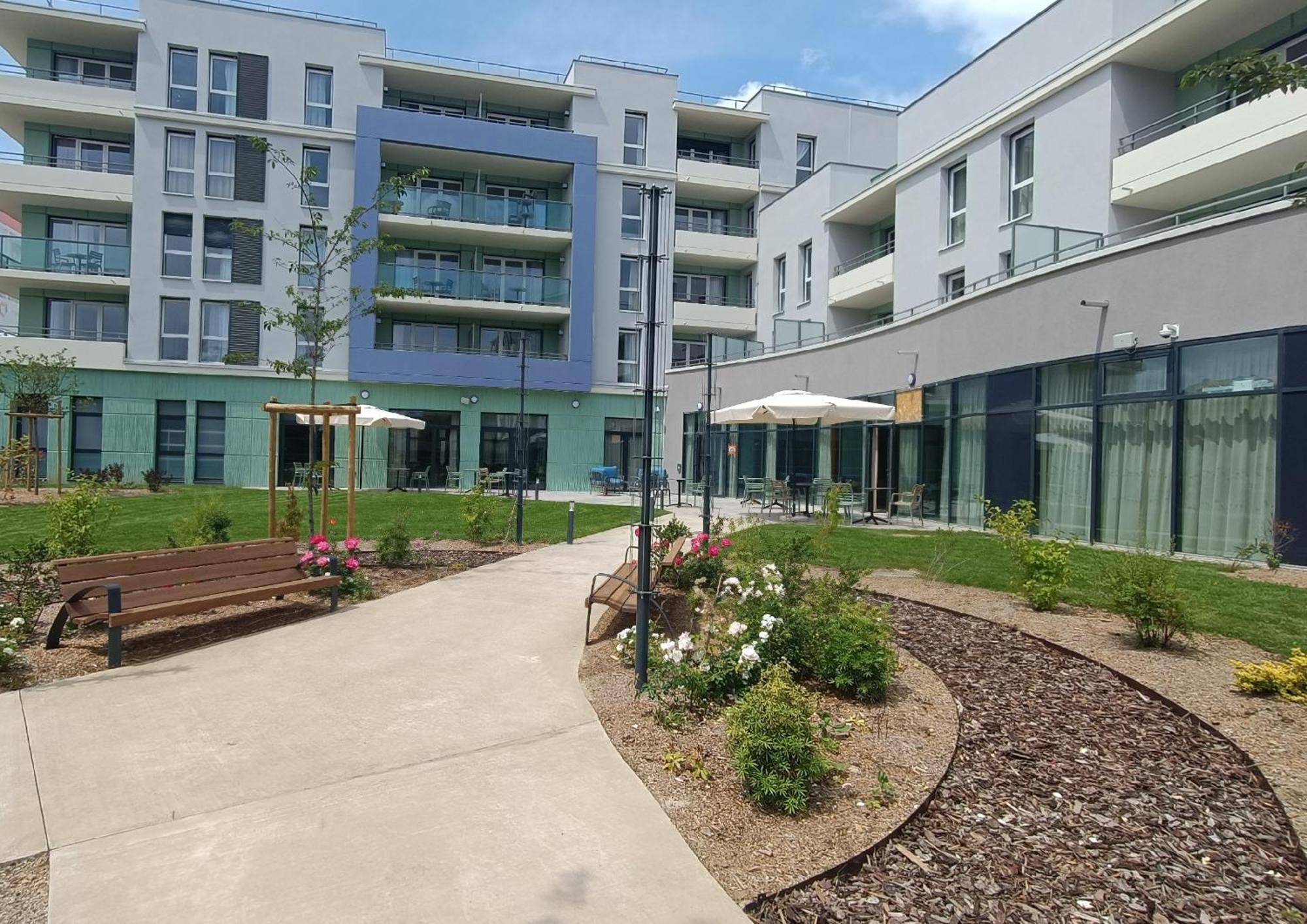 Domitys - Cybele Aparthotel Белфор Екстериор снимка